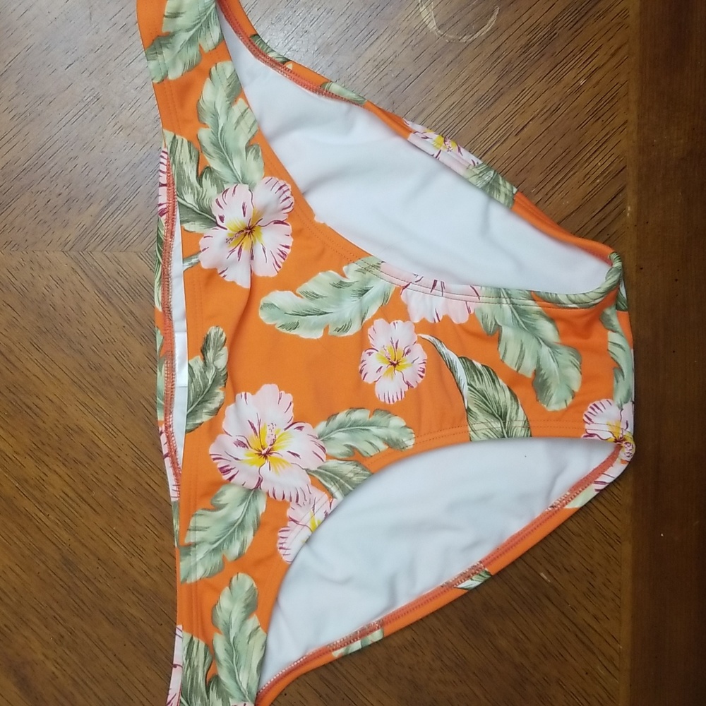 New.Xhilaration  Floral Print Bikini Bottoms Sz.XL.